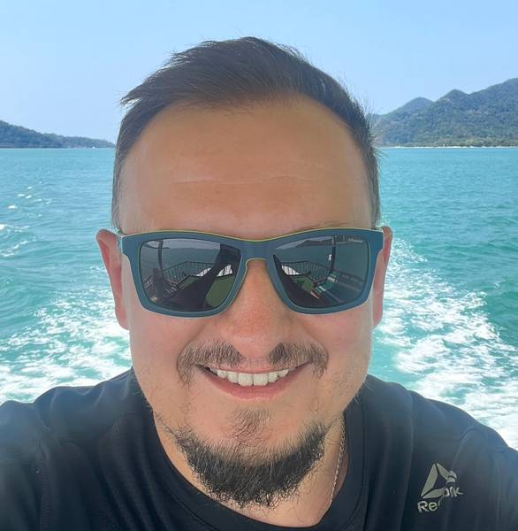Максим Буйко 