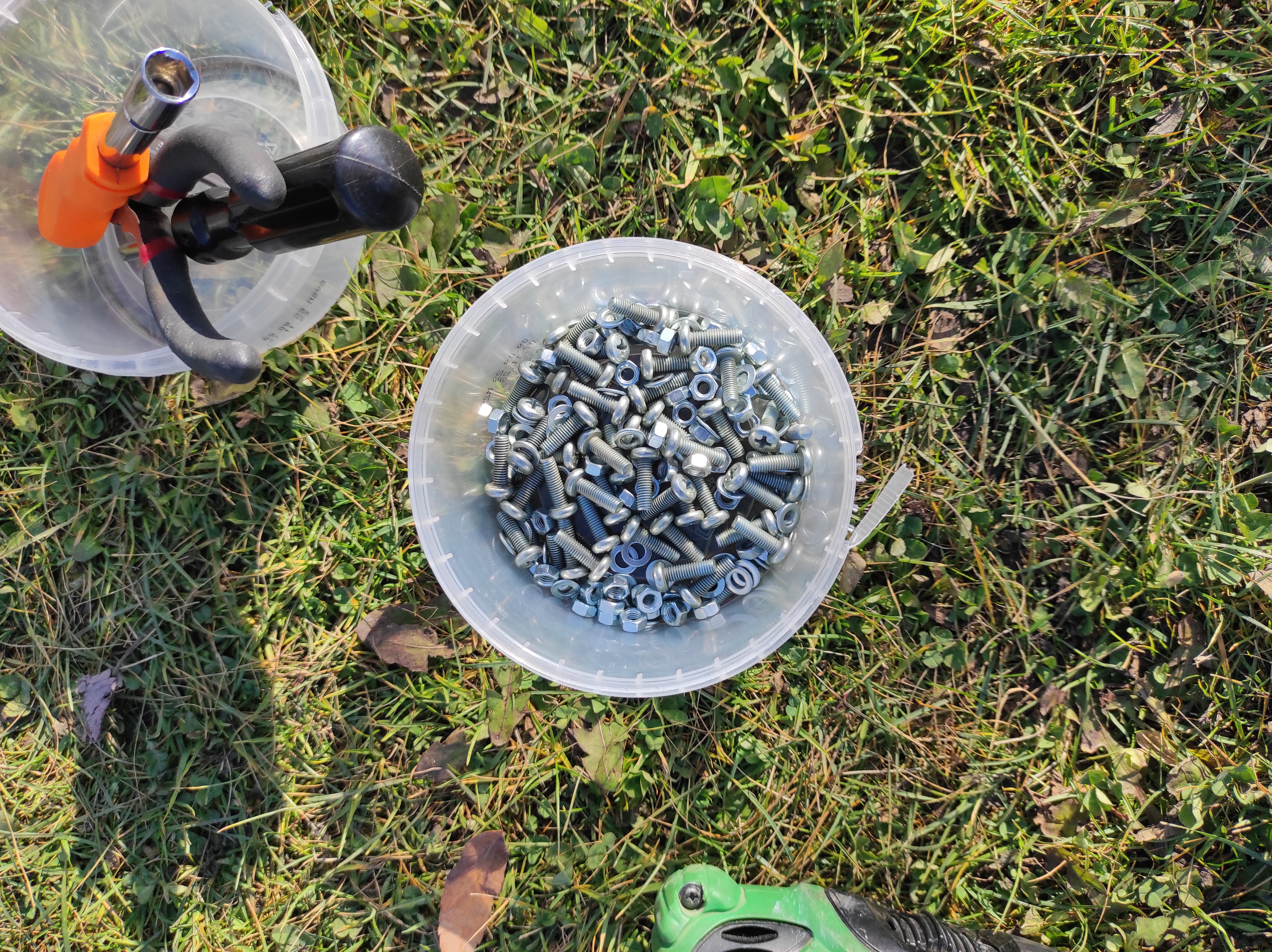 Крепежные болты