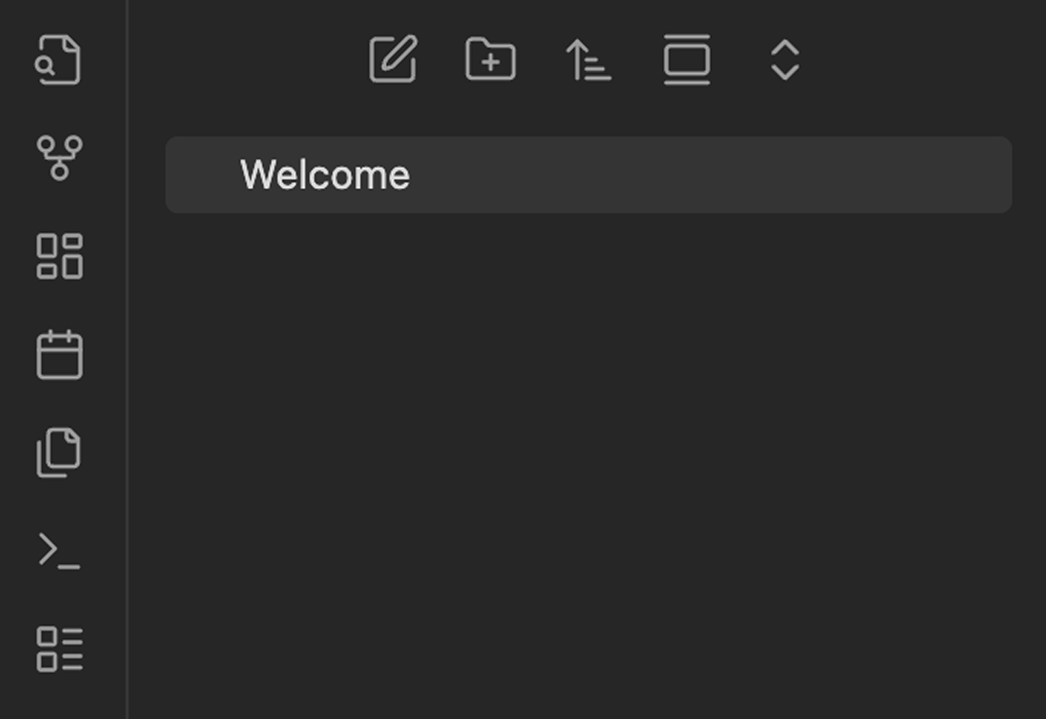 Сверху — меню создания заметок и папок. Здесь же можно сортировать и искать заметки. Слева — иконки плагинов и дополнительных сервисов вроде Command Palette. Там можно отыскать функции всех дополнений Obsidian, о них расскажу ниже