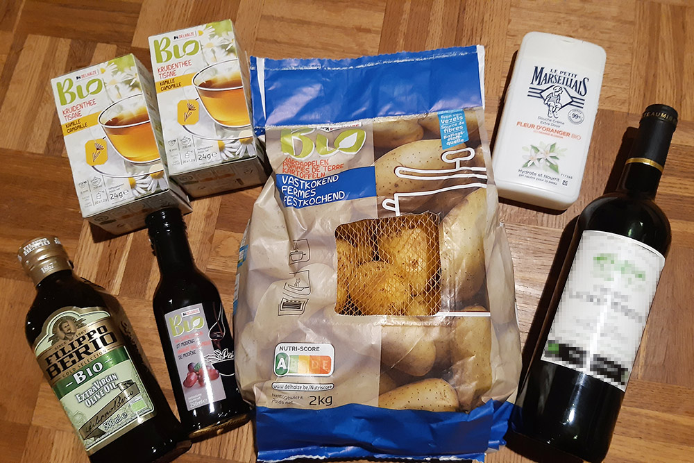 Мне экокупоны начисляются раз в год на сумму 250 €, обычно я трачу их в ближайшем супермаркете на продукты с лейблом «био»: покупаю картошку, травяной чай, оливковое масло, бальзамический уксус, вино и гель для душа