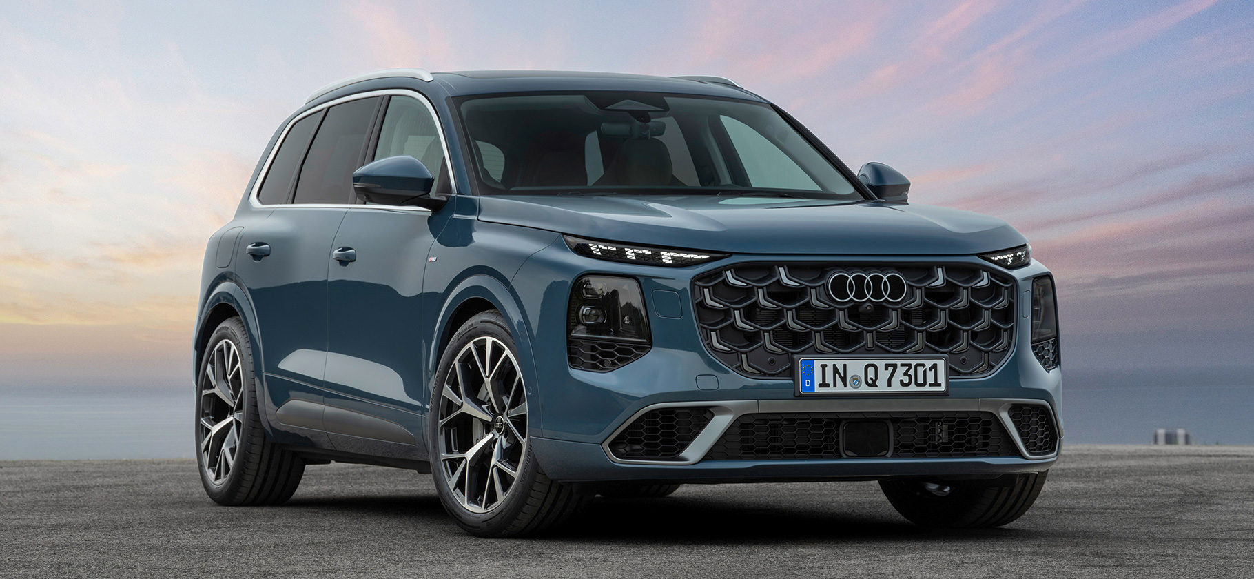 Audi представила третье поколение кроссо­вера Q7