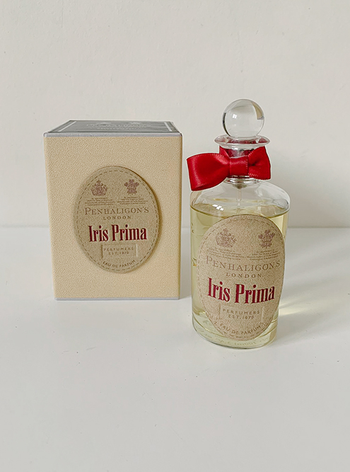 Флакон духов Iris Prima был почти полный