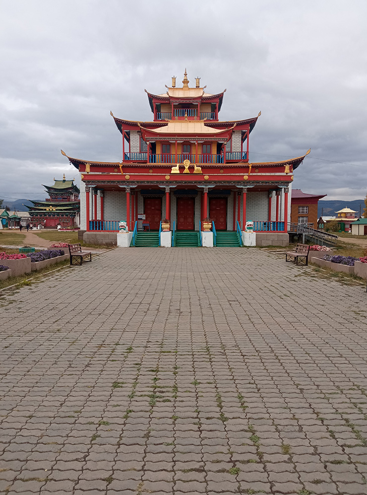 Один из храмов