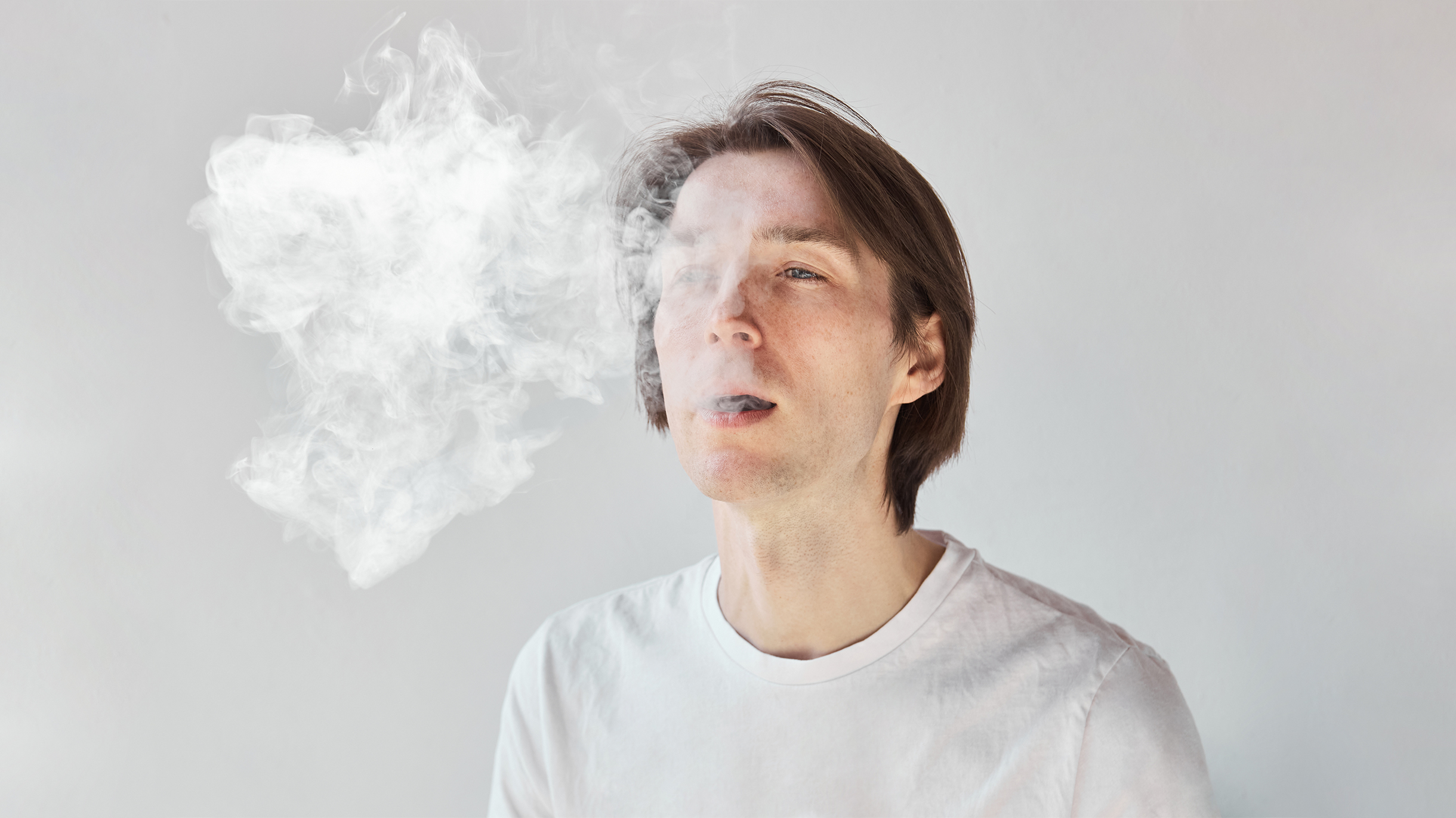 Как избавиться от неприятного запаха изо рта и сколько это стоит