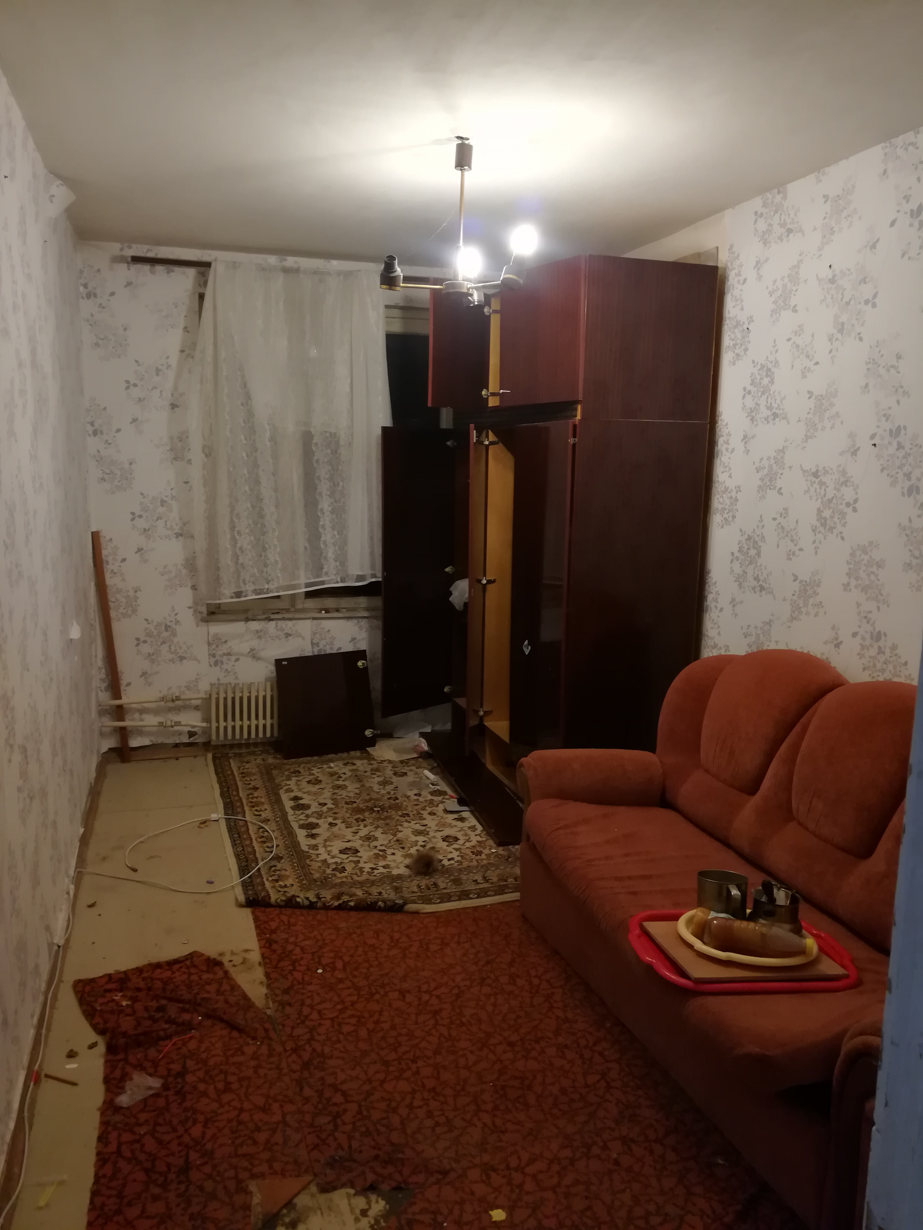 Комната, в которой пришлось жить три с половиной года до покупки своей квартиры