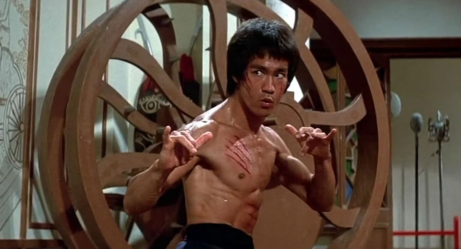 Брюс Ли репетировал сцены боев по ночам после съемок. Источник: Warner Bros.