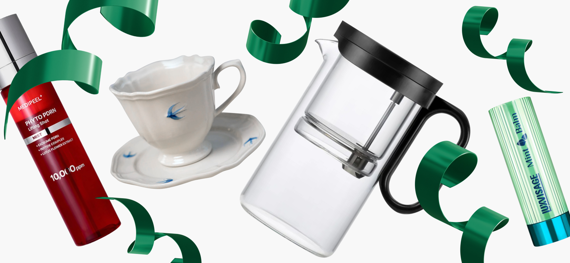 Неубиваемое пончо и мемный коврик: лучшие находки на маркетплейсах в 2025 году