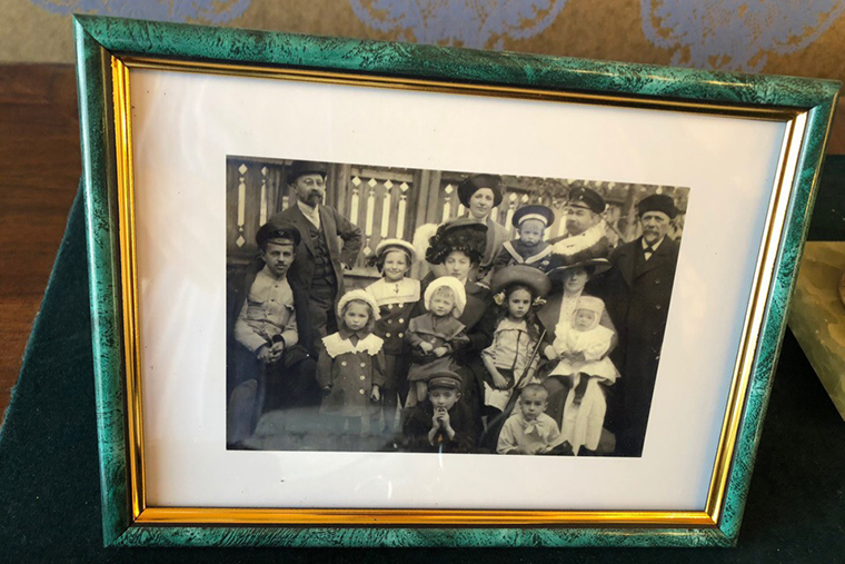 Потомки Вацлава Паздзерского передали нам в музей фотографии его семьи и его самого