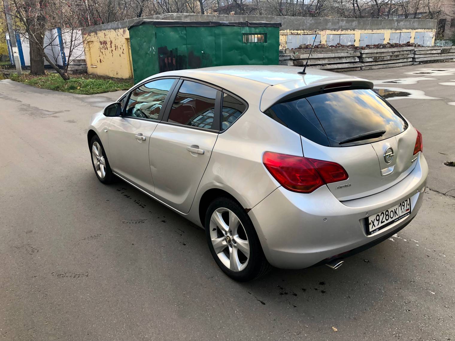 Я продал Opel Astra J 2011 года с пробегом 140 000 км в 2021 году за 465  000 ₽