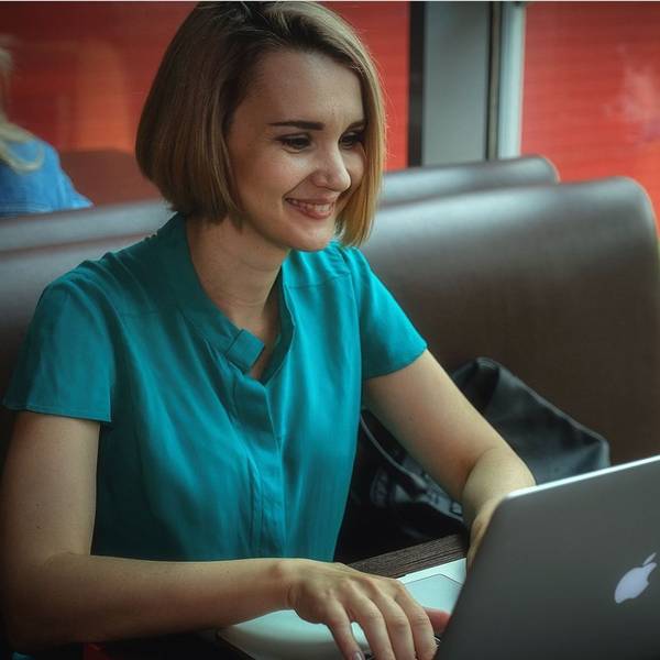 Лена Малышева 