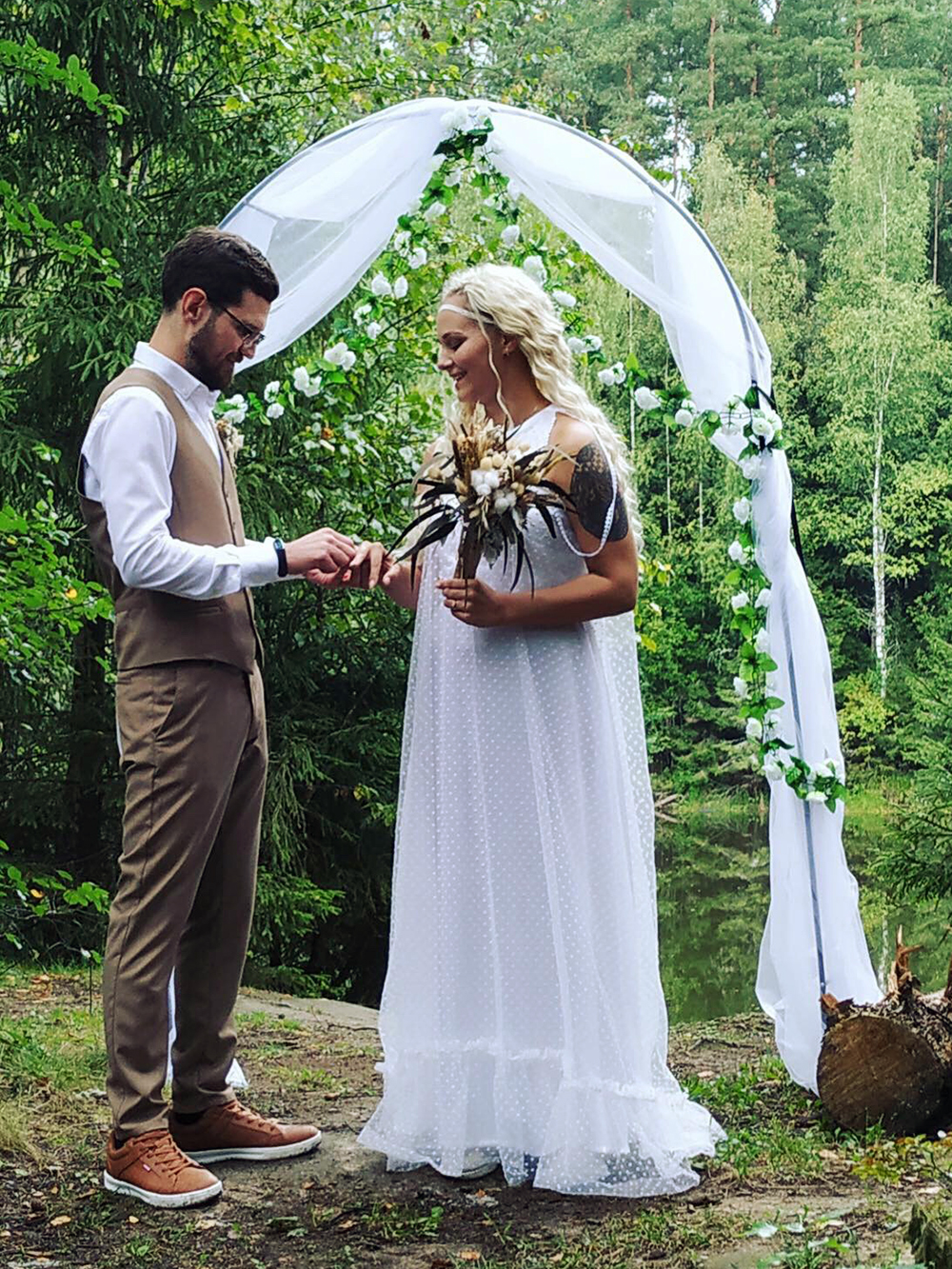 Так выглядела наша свадебная церемония в лесу