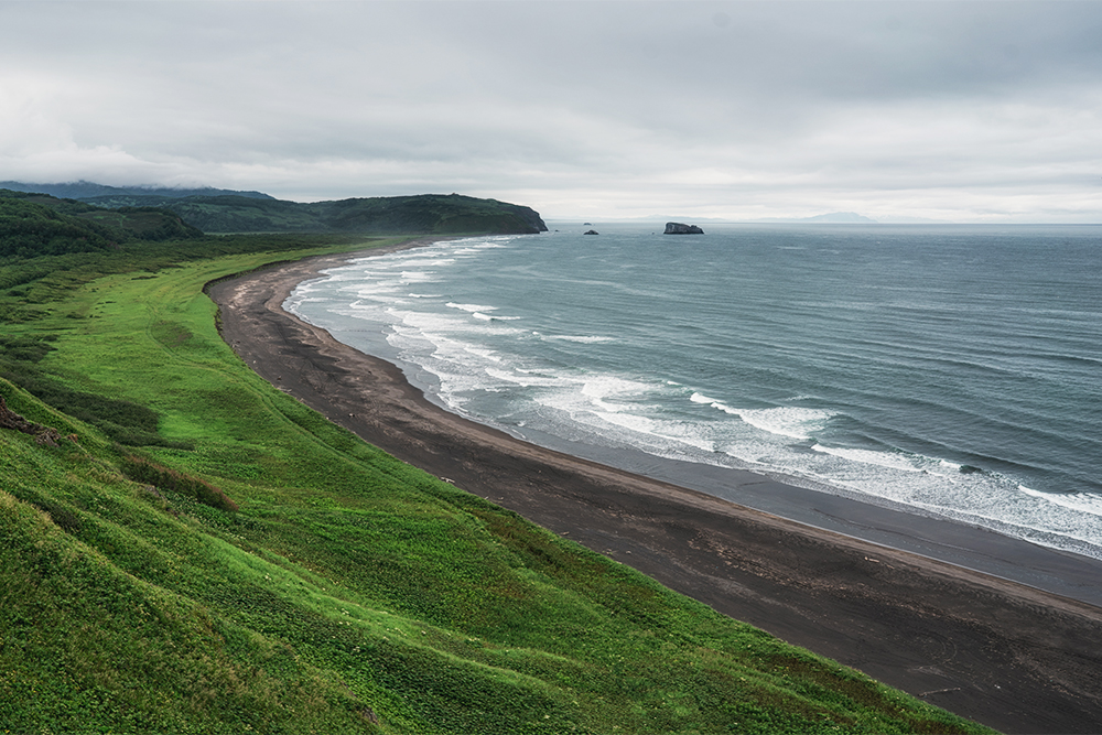 Длина пляжа — около 50 километров. Источник: Evgenyi_Eg / iStock