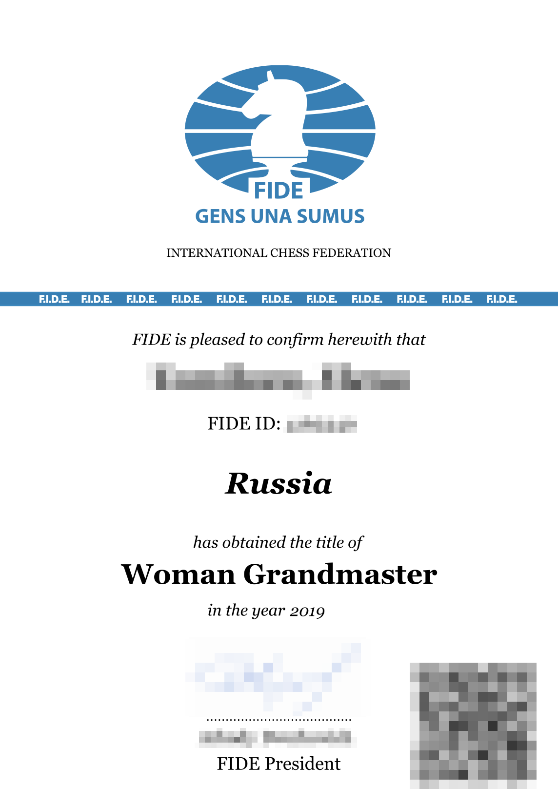 Международные звания подтверждают дипломами от ФИДЕ. Моей супруге выдали такой в 2019 году, когда она стала международным гроссмейстером