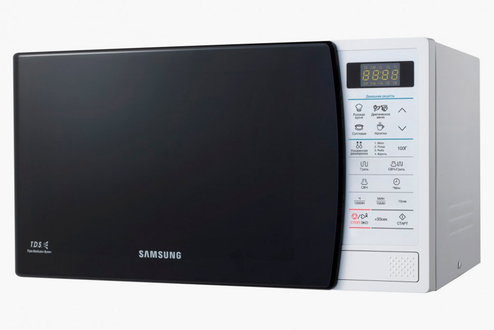 Средняя на 23 л и 800 Вт — Samsung GE83KRW-1 за 7989 ₽