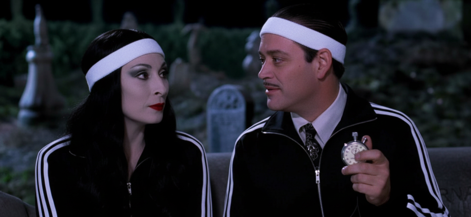 Киномарафон Т⁠⁠—⁠⁠Ж: обсуждаем «Семейку Аддамс» с семейным психо­логом и кинокри­тиком