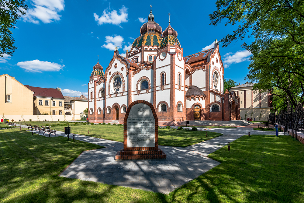 Интерьер синагоги отреставрировали в 2018 году. Источник: leszczem / Shutterstock