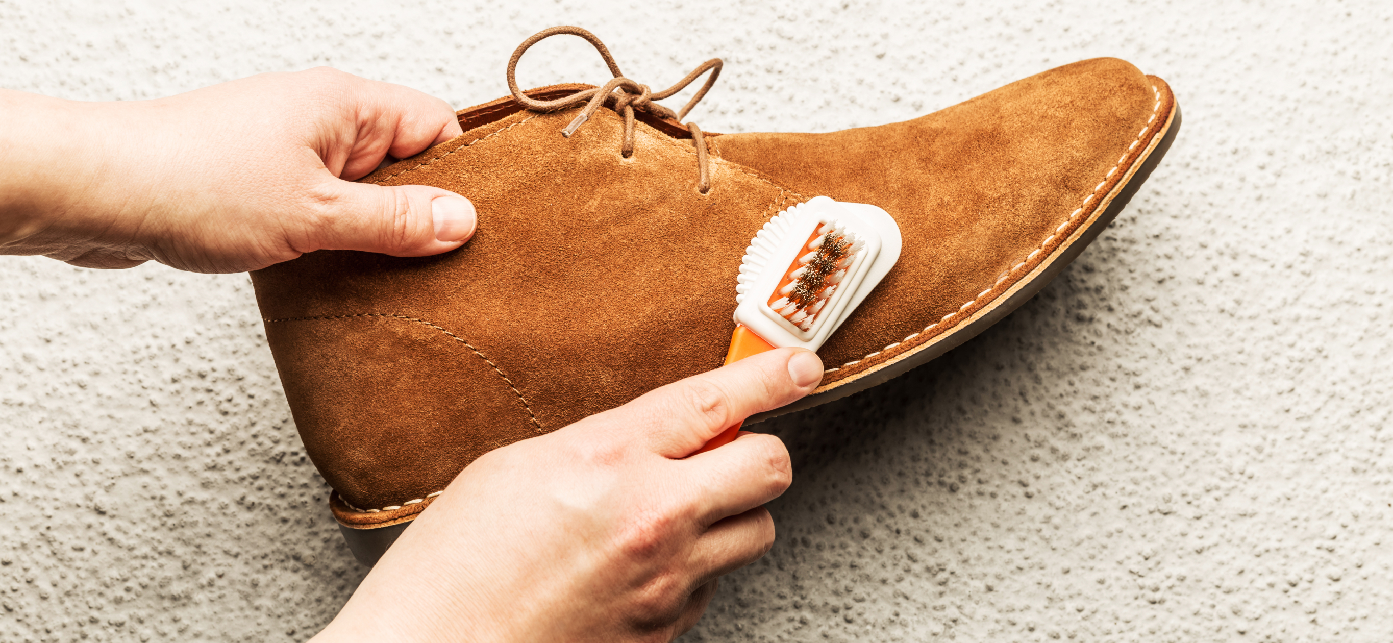Как ухаживать за замшевой обувью: памятка