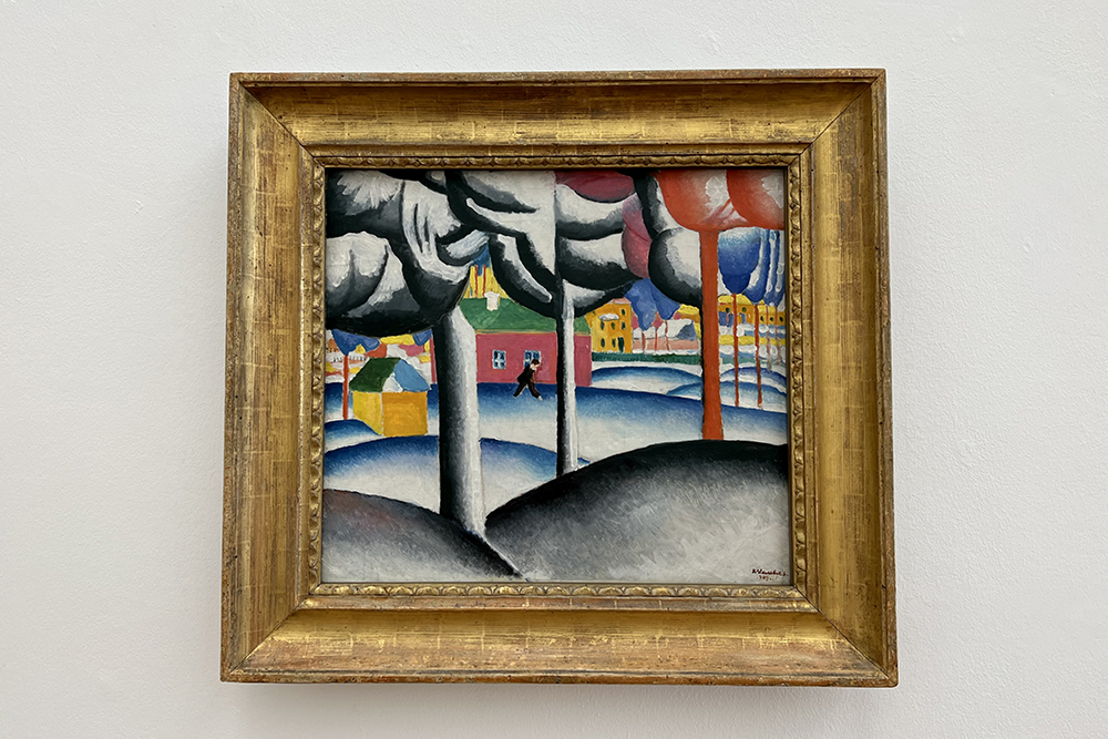 В музее выставили большую коллекцию русского авангардного искусства 1905—1935 годов. Это «Зимний пейзаж» Казимира Малевича