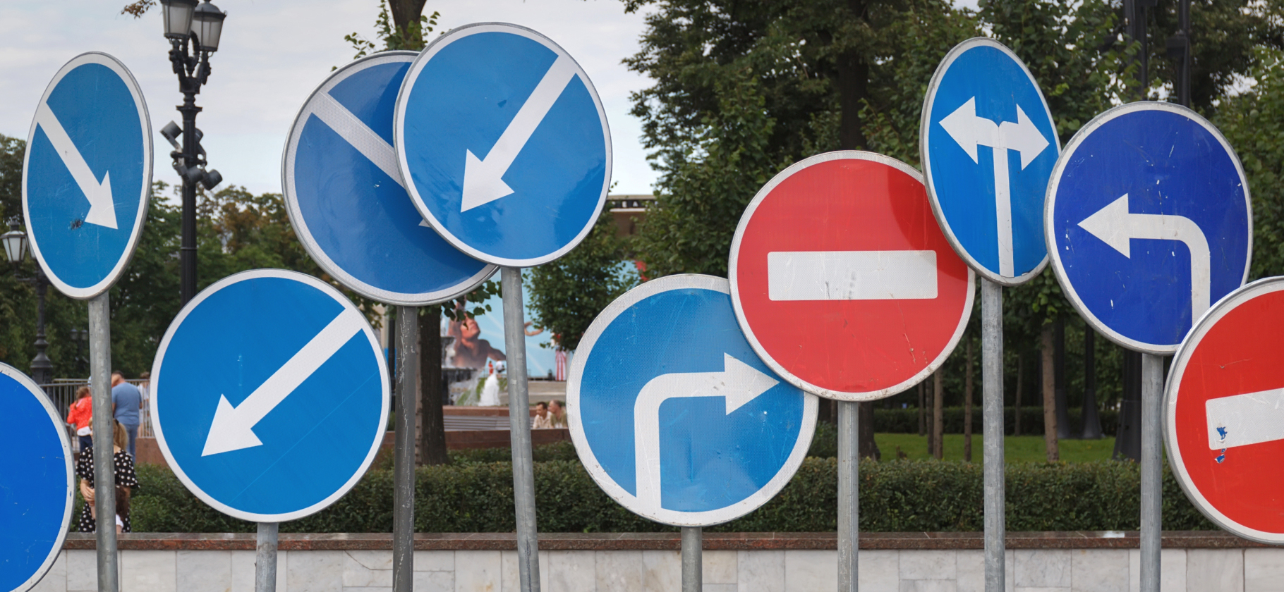 8 ситуаций, в которых правила дорожного движения удивляют или разочаровывают