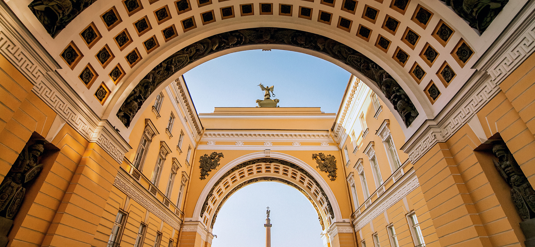 Отзывы туристов о Петербурге: красивая архитек­тура и оче­реди в музеях