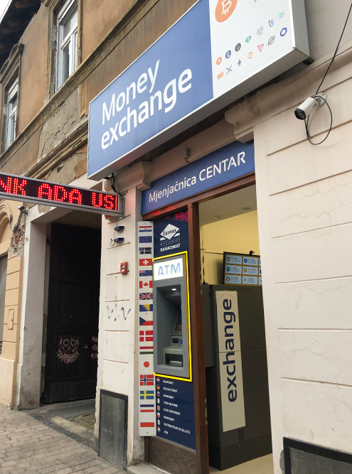 В Загребе такие киоски для обмена валюты стоят повсюду