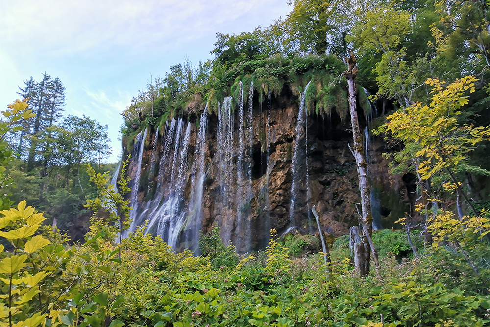 Вот только несколько водопадов из тех, что мы видели в парке