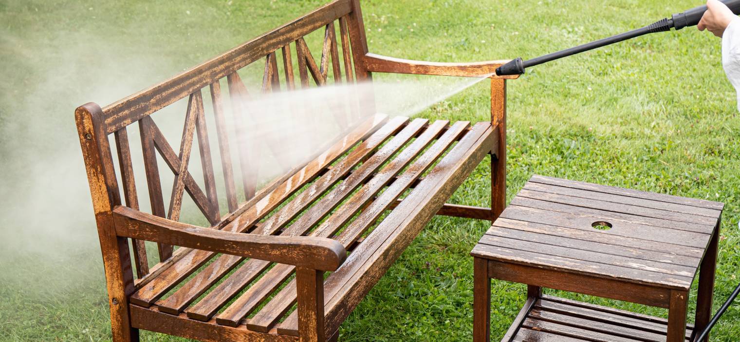 22 полезных товара для уборки на даче и в загородном доме