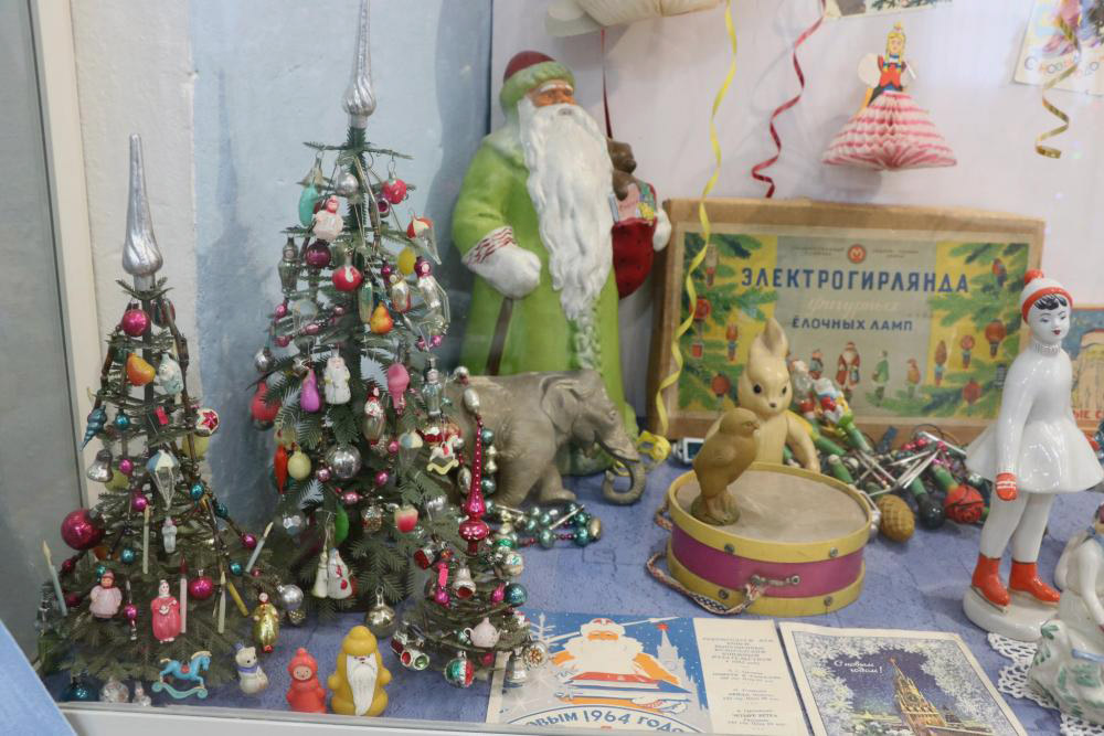 Экспонаты Музея новогодней и рождественской игрушки. Источник: vologdatourinfo.ru