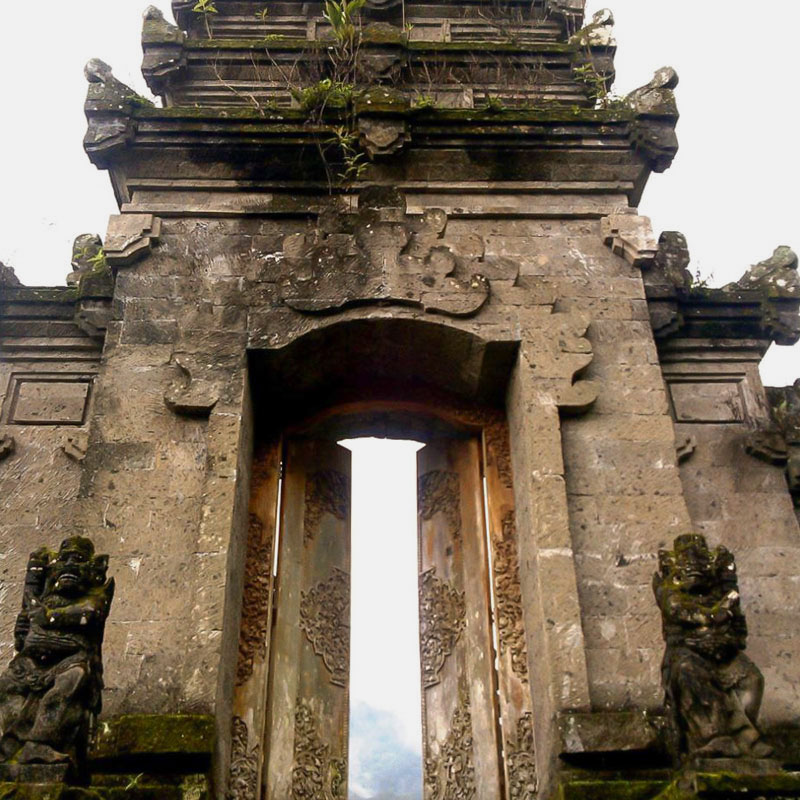 Заброшенный храм, Бали