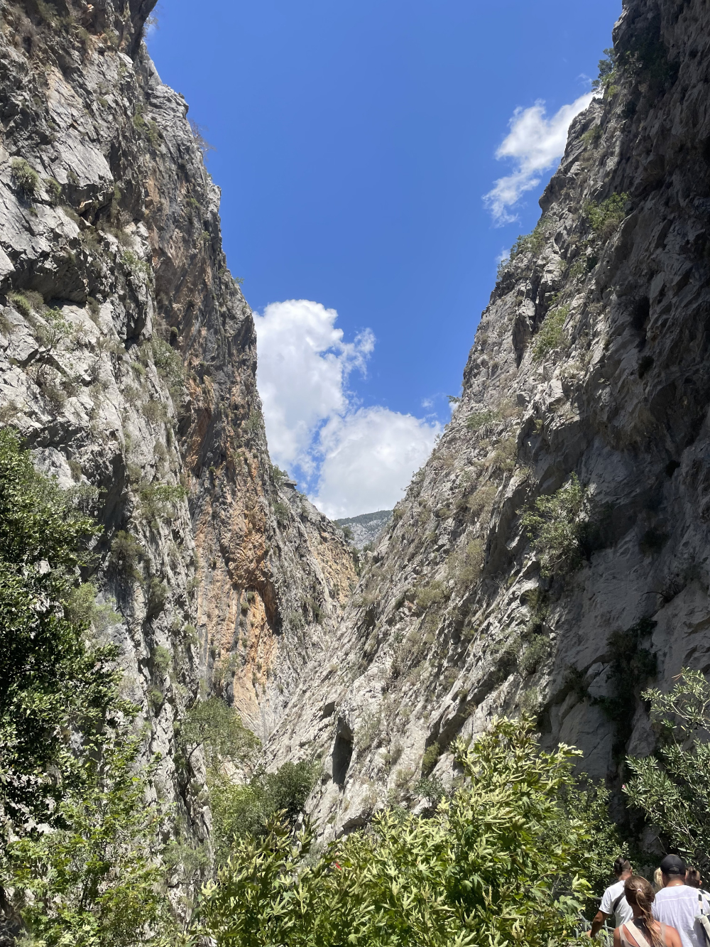 Вид по дороге на каньон Сападере