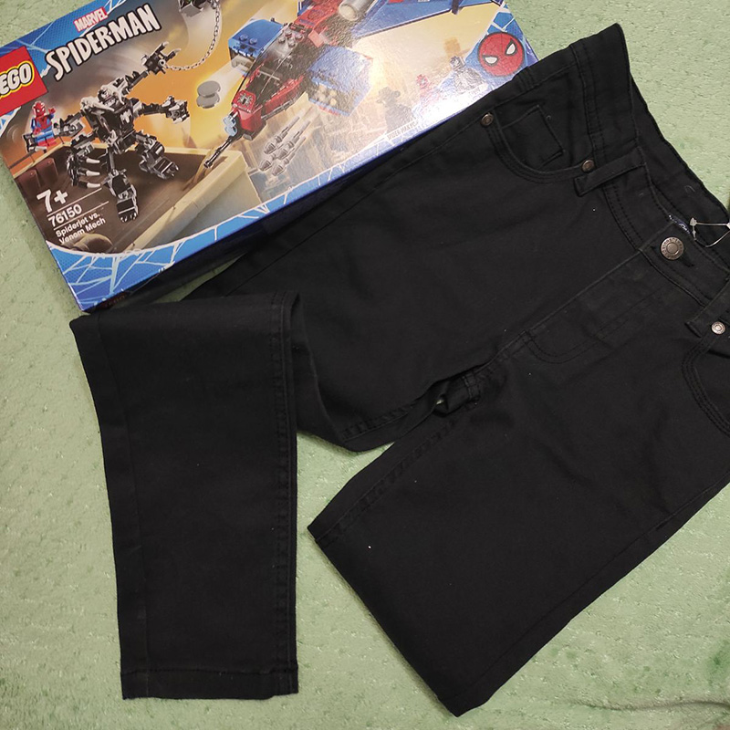 Сын очень любит «Лего», а джинсы нужны для школы