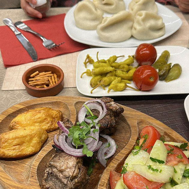 Ужин в грузинском ресторане