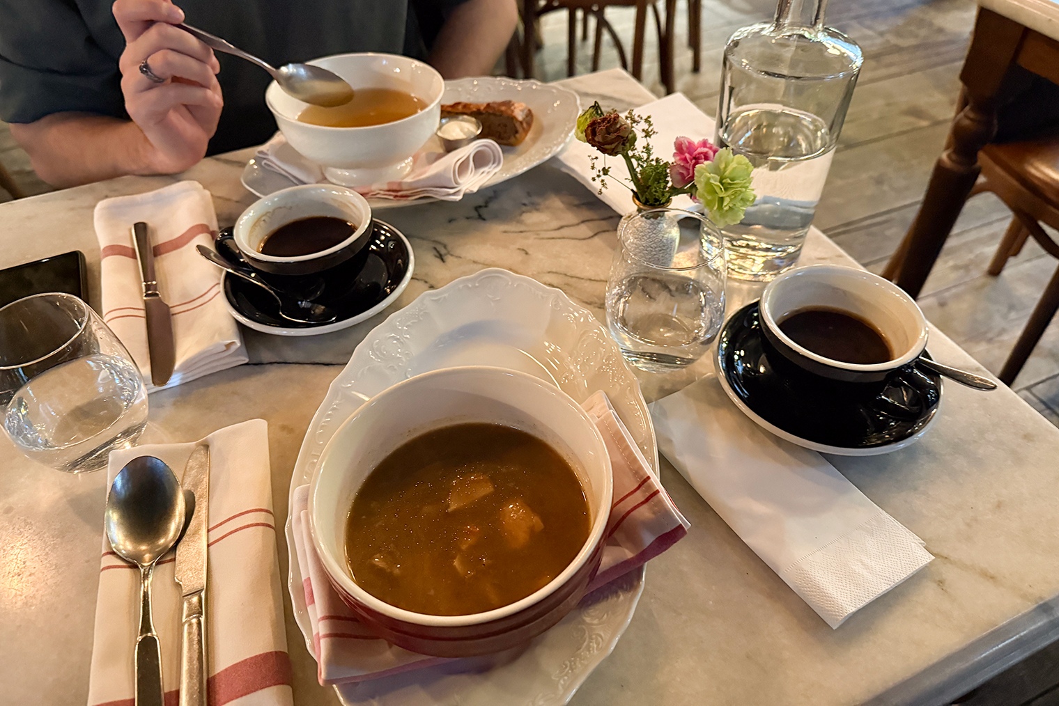 Взяли бизнес-ланч. Все очень вкусно