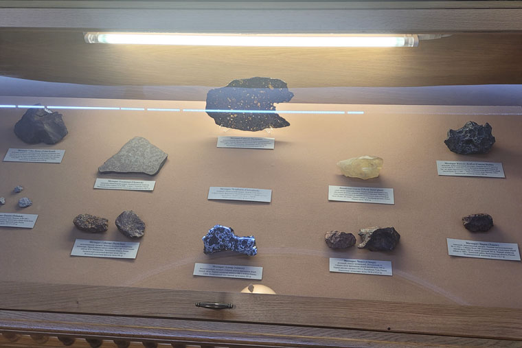 Метеориты в экспозиции планетария