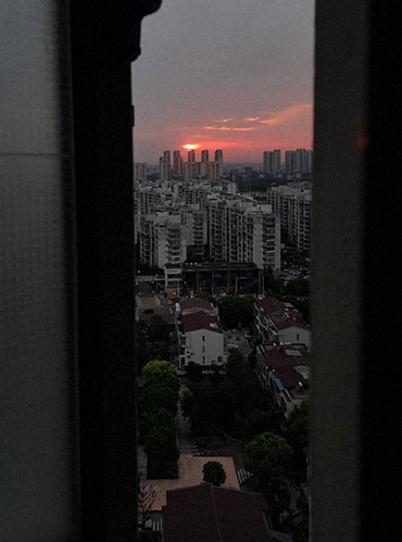 Закат из окна квартиры в Чанчжоу