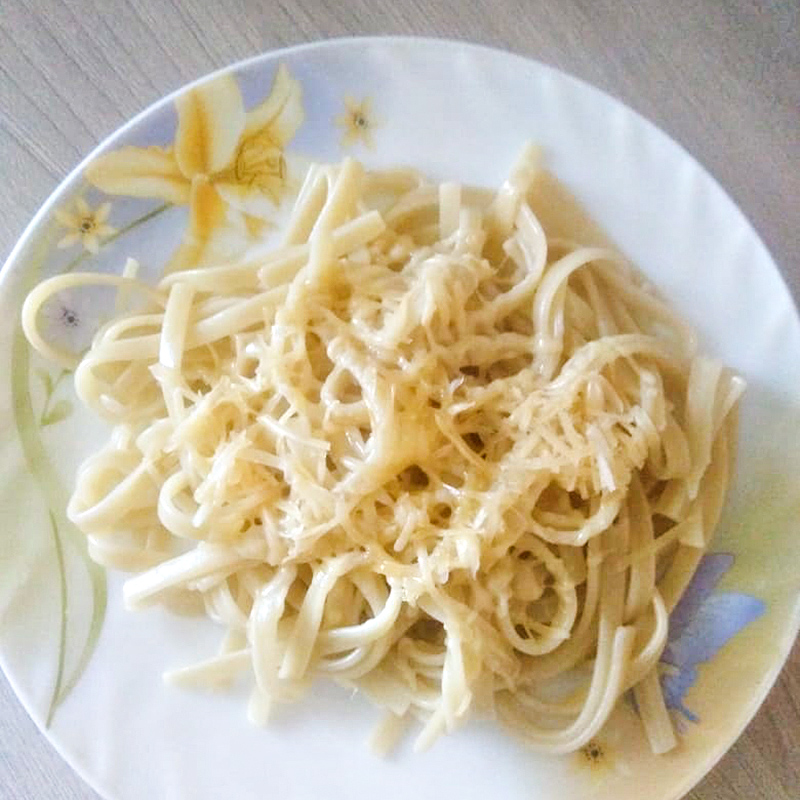 Наш завтрак: спагетти с сыром