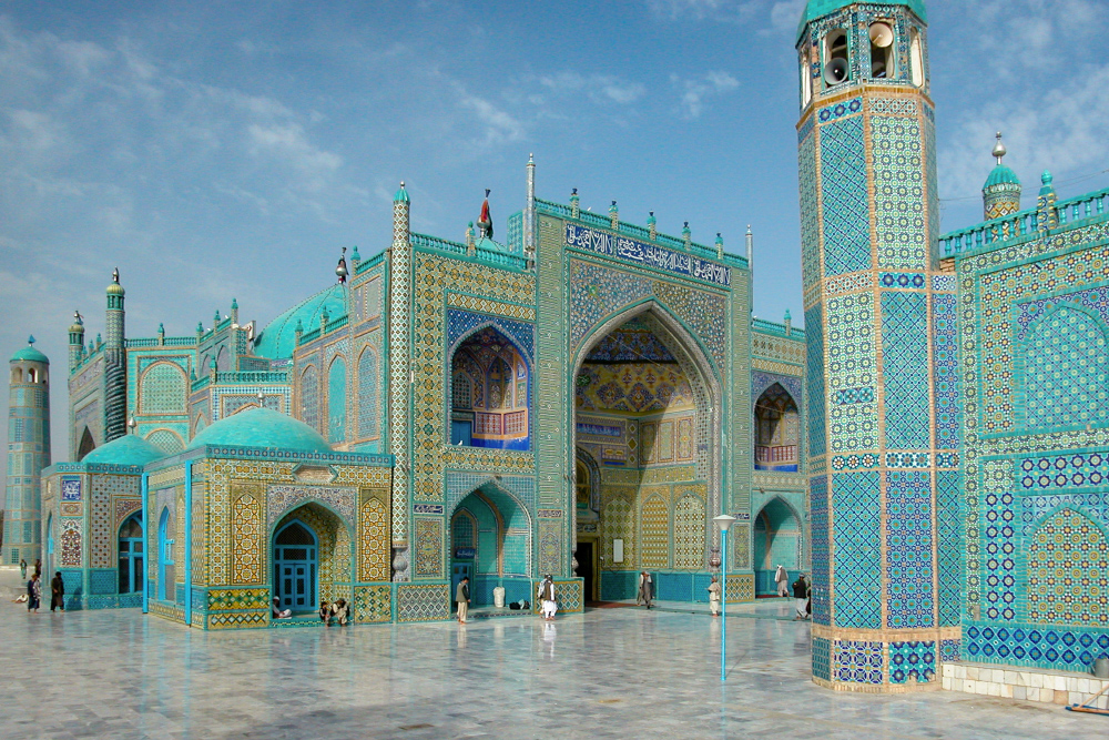 Голубая мечеть в Мазари-Шарифе. Источник: timsimages.uk / Shutterstock