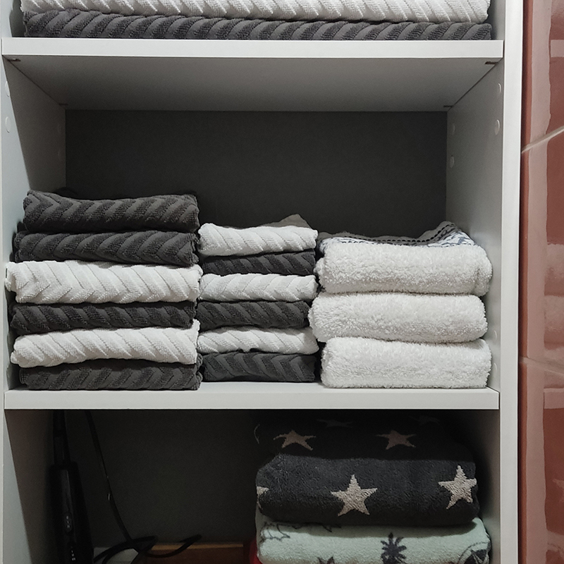 Весь текстиль покупаю в H&M Home, их полотенца отлично впитывают воду и держат форму годами