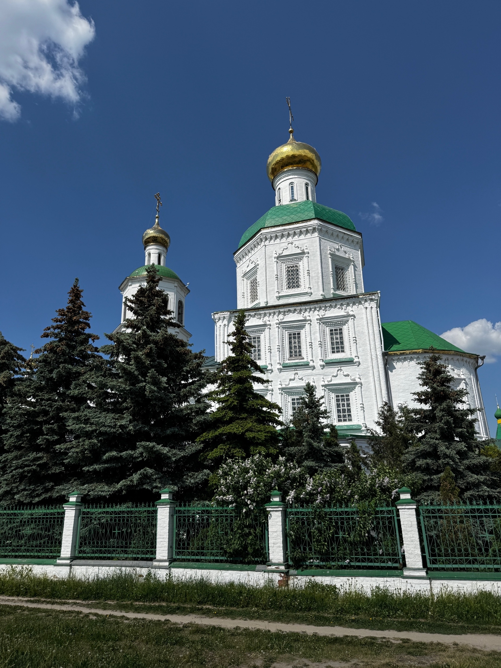 Воскресенский собор