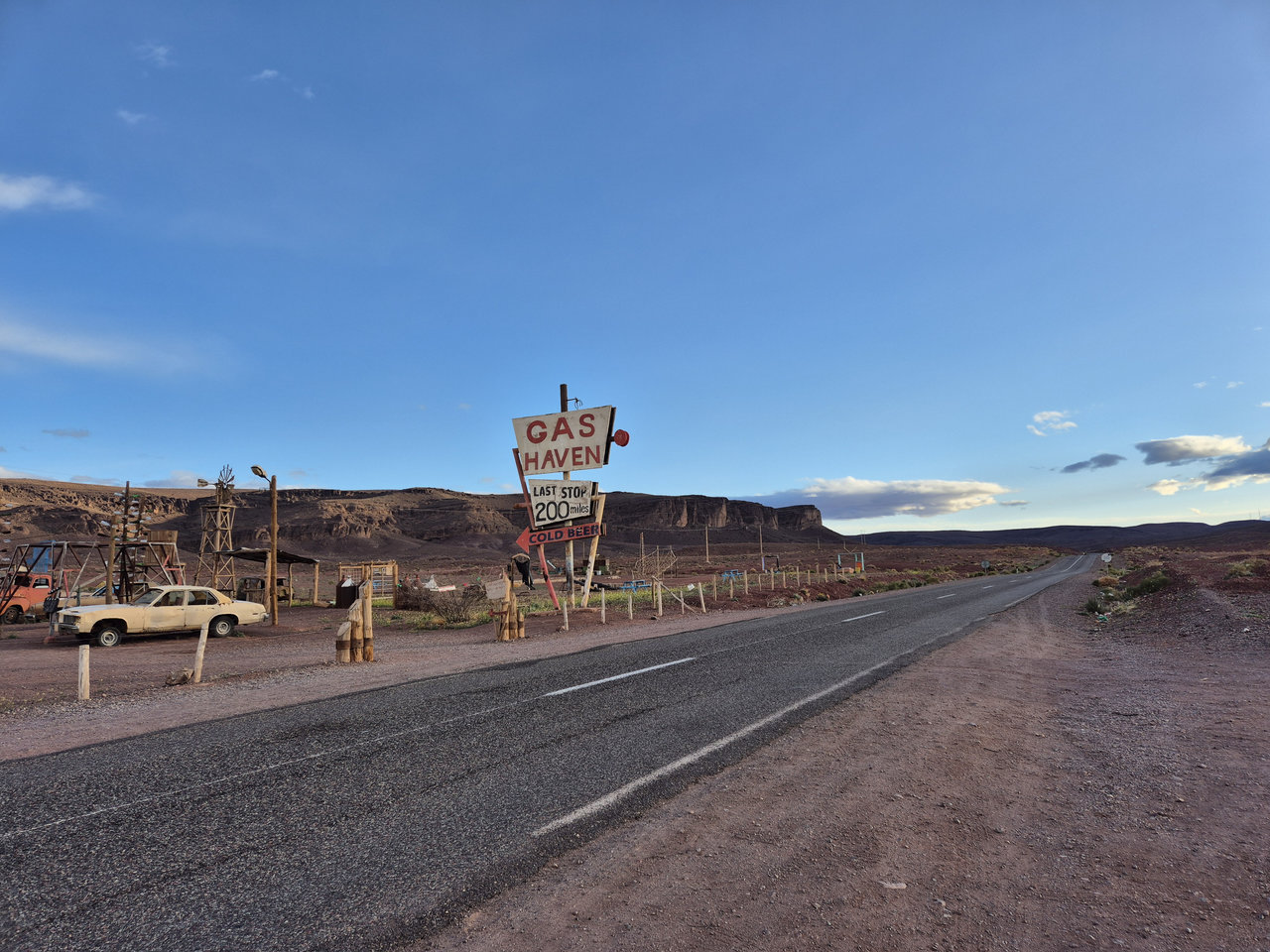 Съемочная площадка фильма «У холмов есть глаза»