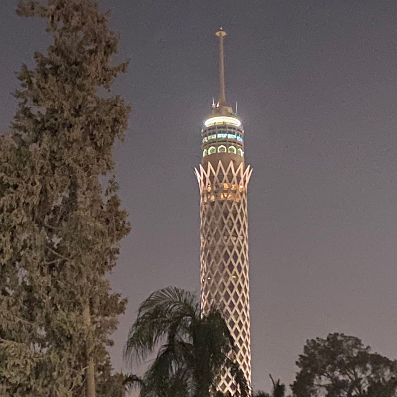 Каирская башня открыта с 08:00 до 01:00