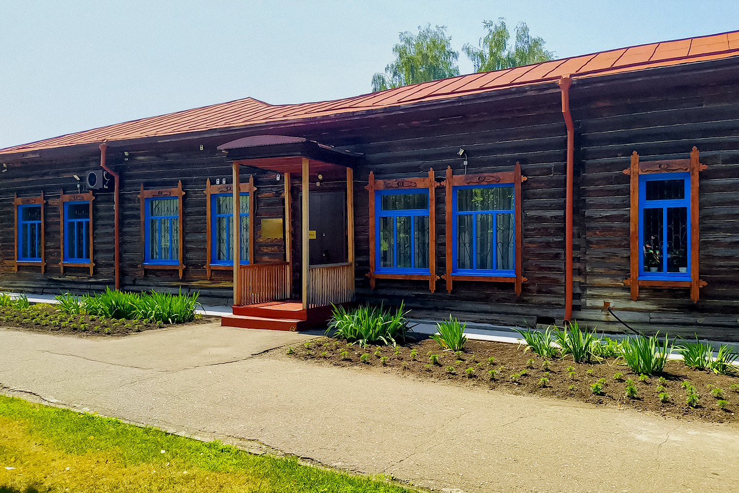 Музей в здании школы, где учился, а позже работал В. М. Шукшин