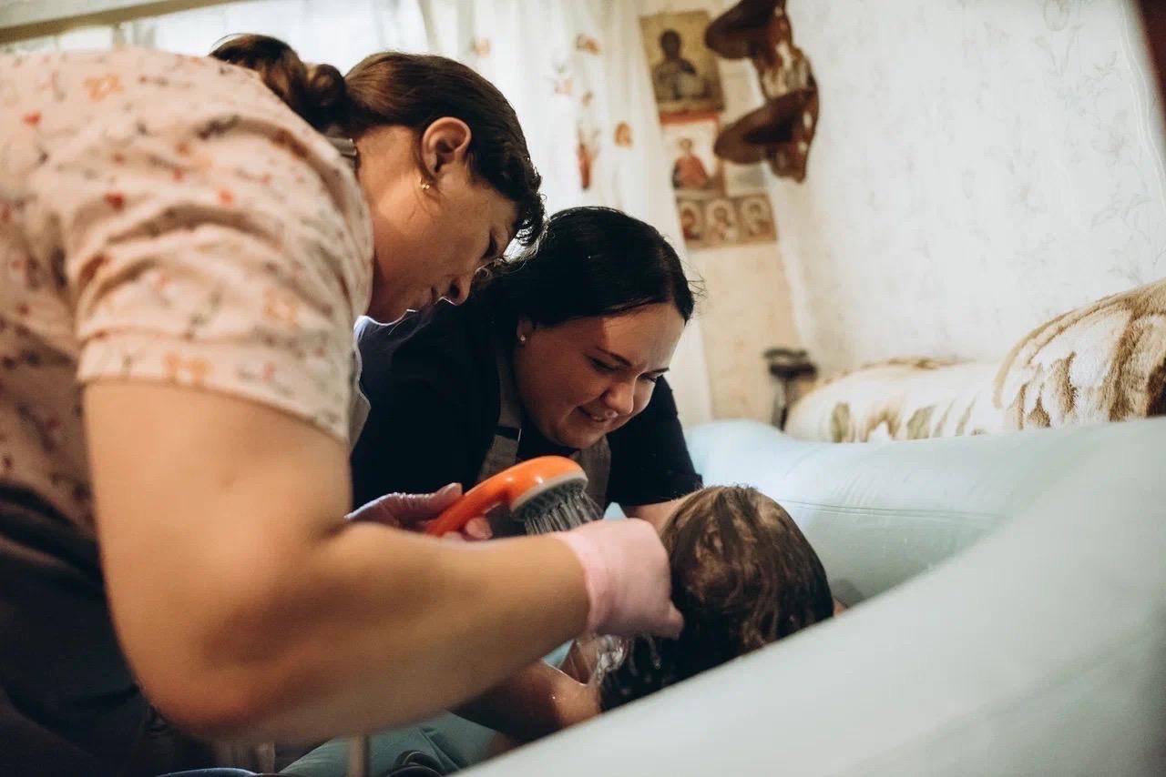 Если есть выездная служба паллиативной помощи — значит, семья не останется одна