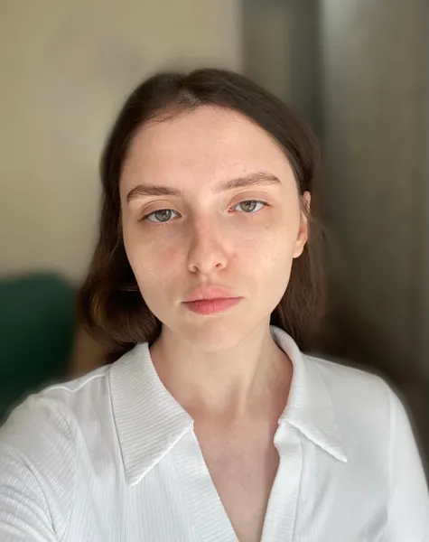 Ангелина Мазурова 