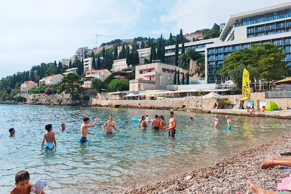 Вдоль всего побережья Дубровника есть отели с прямым выходом к морю