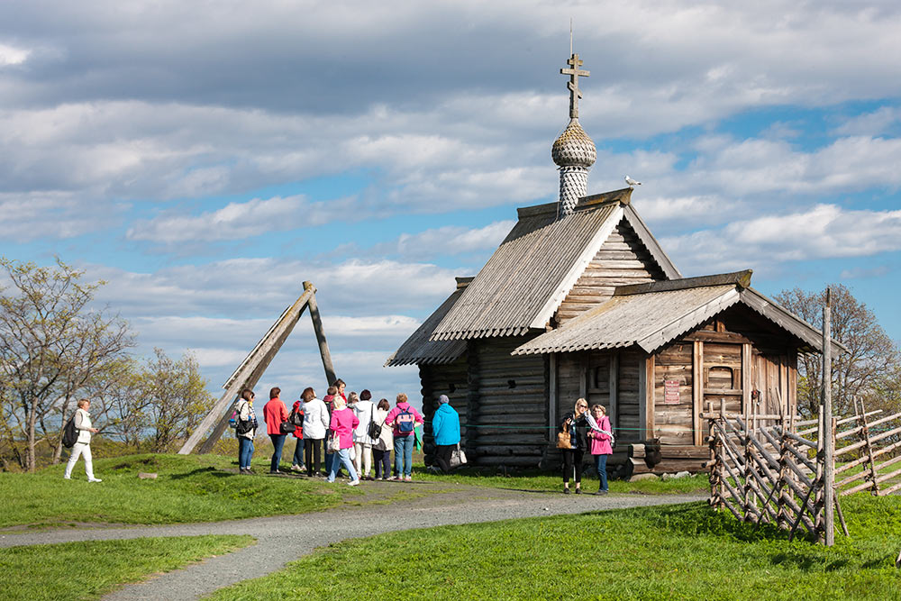 Так же, как церковь Воскрешения Лазаря, выглядели первые деревянные православные храмы на Руси. Фото: Игорь Георгиевский
