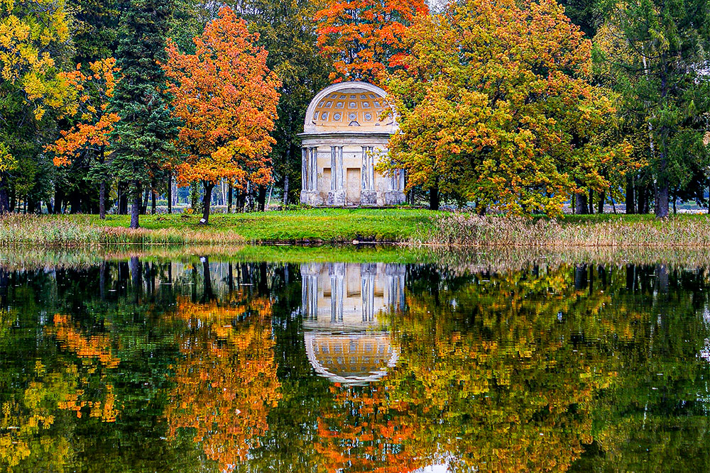 Павильон Орла — одно из самых красивых сооружений в Гатчине