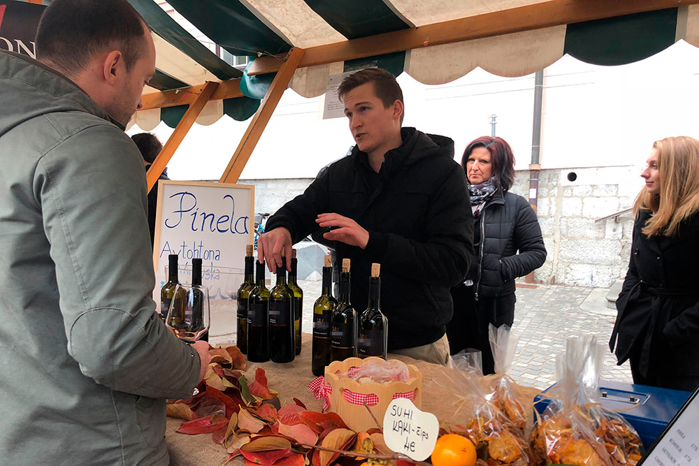 На Мартинов день в Любляну приезжают сами виноделы
