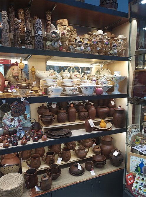 Керамические изделия — традиционный промысел в Томской области. Таких сувениров там делают много