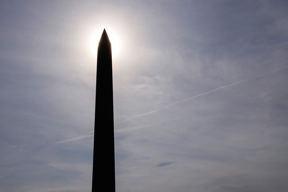 Монумент Вашингтону в столице США. На вершину памятника можно подняться